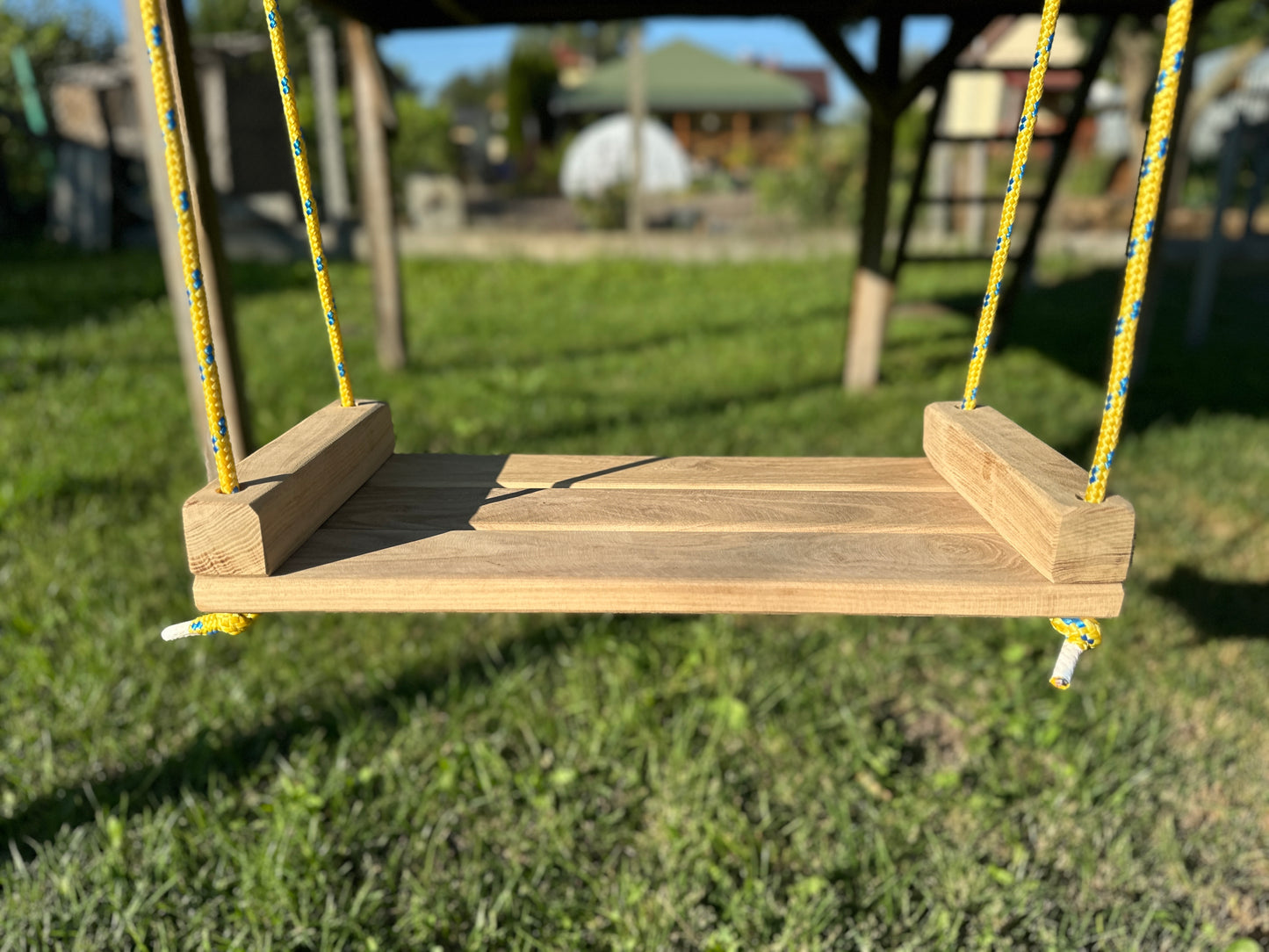 WacaciaCo® Handcrafted Wooden Swing – Classic & Slim – Custom Rope Length, Eco-Friendly Packaging