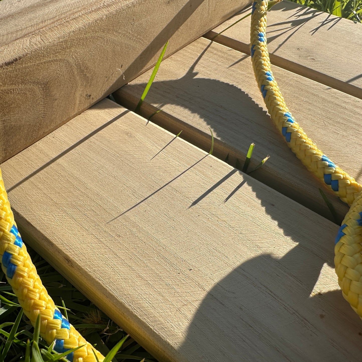 WacaciaCo® Handcrafted Wooden Swing – Classic & Slim – Custom Rope Length, Eco-Friendly Packaging